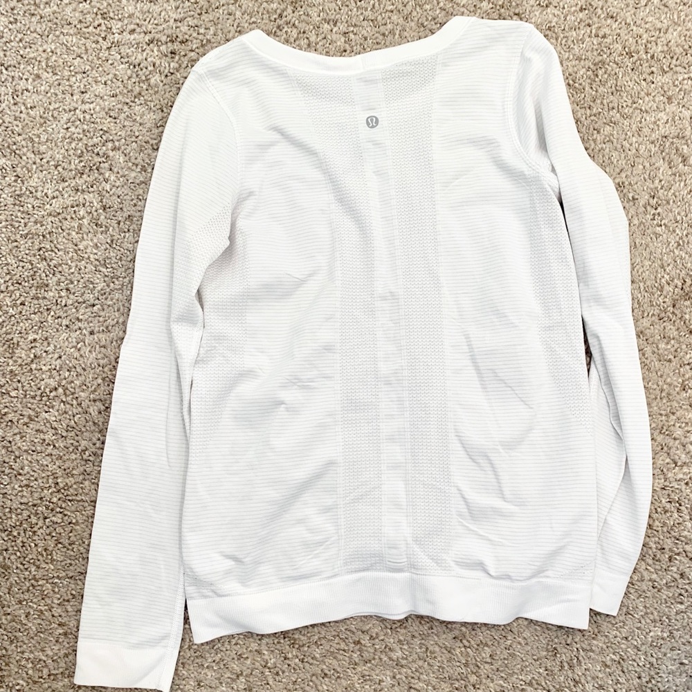Lululemon swiftly relaxed long sleeve